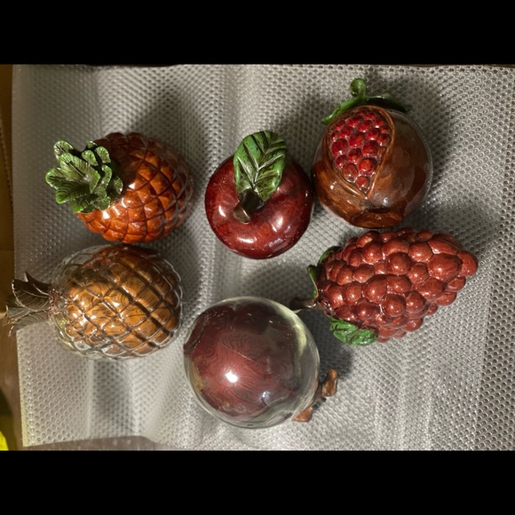 Holiday ornaments - Picture 3 of 3